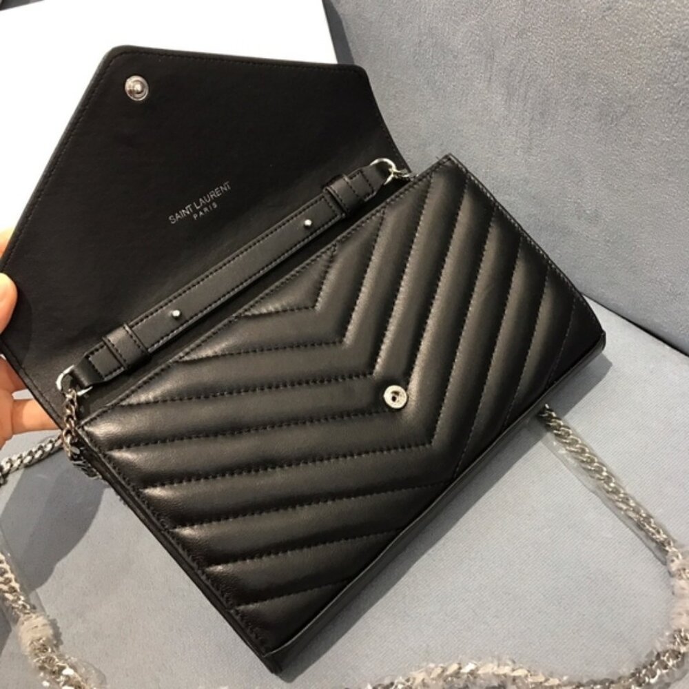 <AUTHENTIC>Yves Saint Laurent bag - image 6